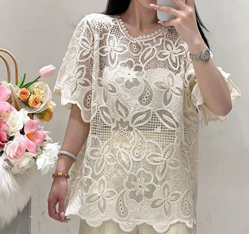 Design-focused Round-neck Lace Chanel-style Womens Top